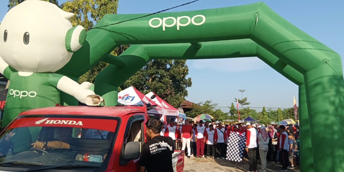 Warga Plesungan Meriahkan Jalan Santai HUT RI ke-80, Dimeriahkan Donor Darah